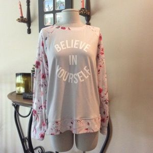 (L) NWOT Graphic Floral Sleeve Sweatshirt